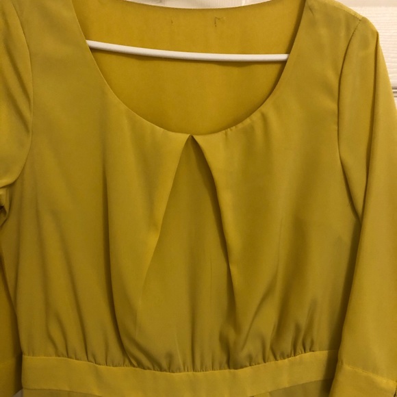 Mustard yellow Short Dress - Picture 2 of 3